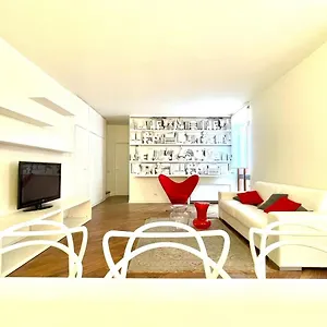 Domus - Ampia Moderna Casa Su 2 Piani Nel Cuore Di Apartamento